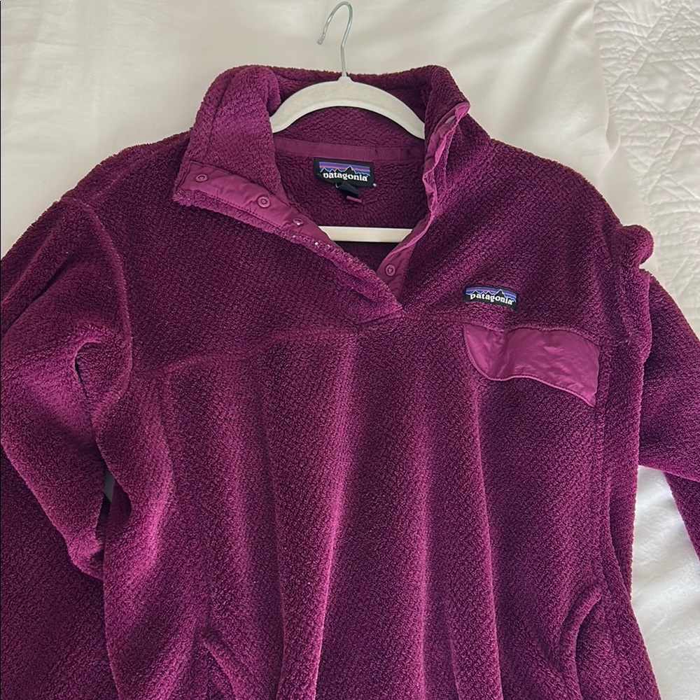 Patagonia women’s snap tee Purple Fleece Pullover
